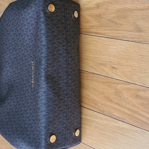 Michael Kors Chain Tote Bag – NWT Brown MK Logo Gold Hardware Shoulder Purse - Picture 12 of 12